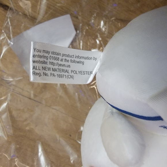 Hello Kitty 2015 L.A. Dodgers  Plush - Picture 6 of 8